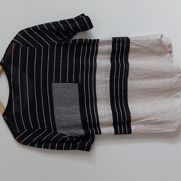 Vince Black and Oatmeal Striped Linen Top.  Size S. - Picture 2 of 4